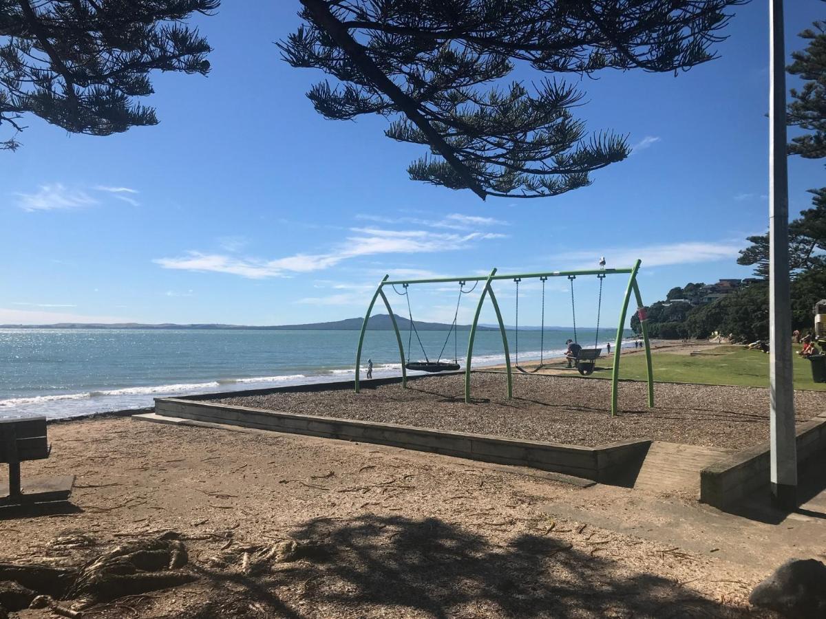 Whitby - Mairangi Bay *