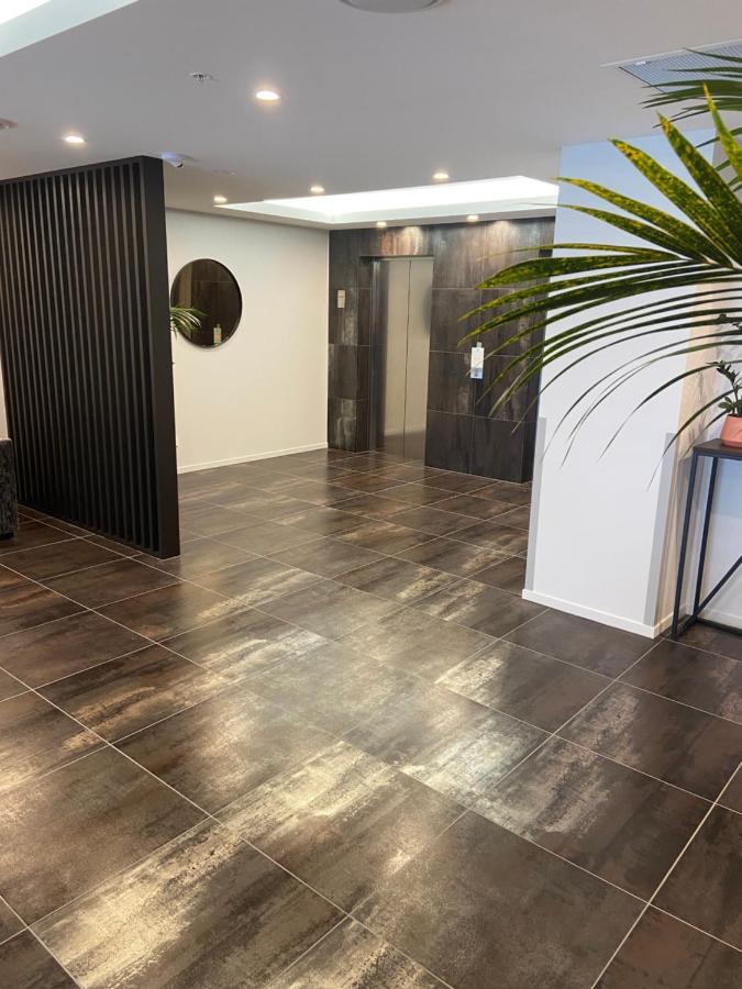 Ramada By Wyndham Newmarket Hotel 4*