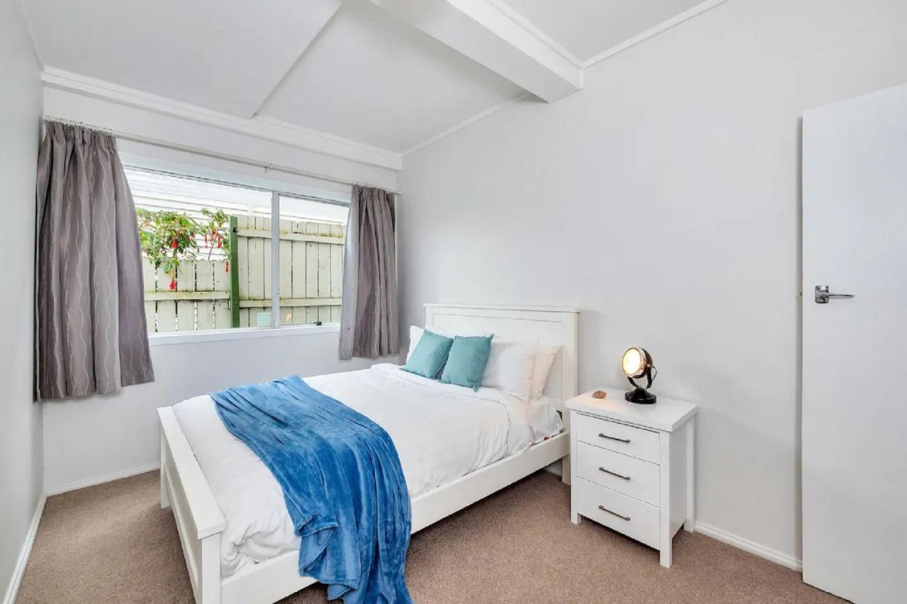 Kingsland Contemporary 2 Bedroom Apartment *