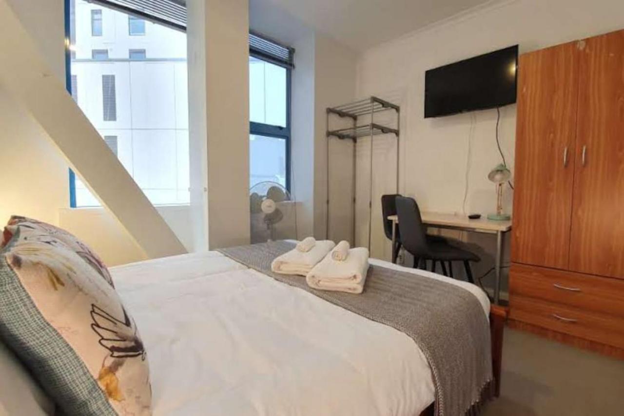 Den Studio With Wi-fi And Kitchen Apartment Auckland