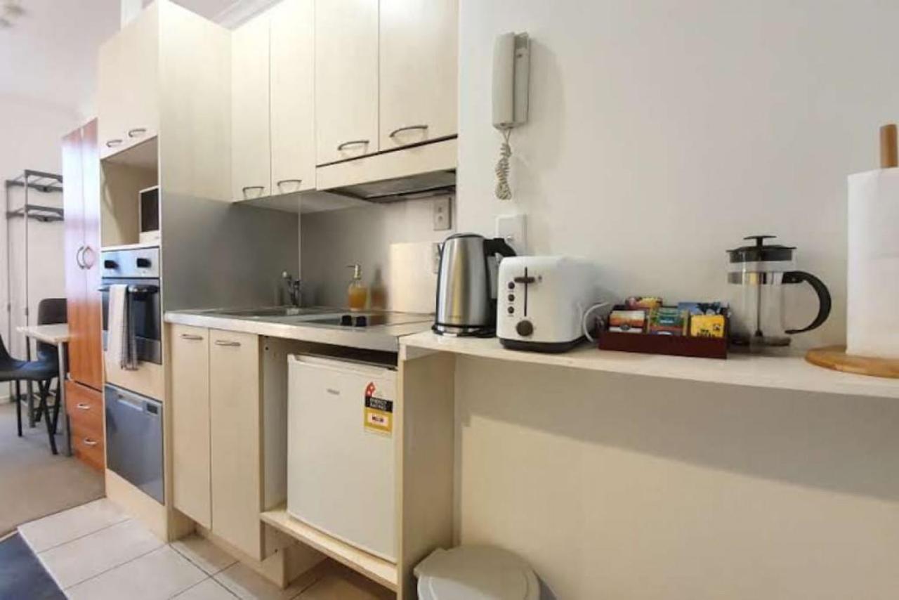Den Studio With Wi-fi And Kitchen