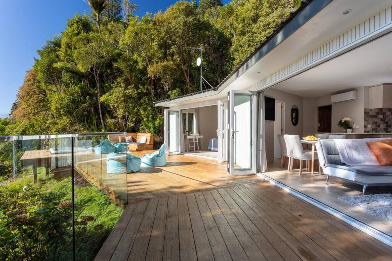 Tree-top Luxury In The Waitakere Ranges *