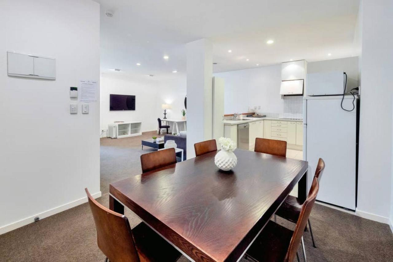 Apartamento Spacious 2br Near Westfield Newmarket *