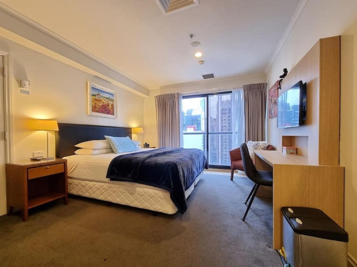 Sweet Escape Cbd With Pool And Gym Apartment