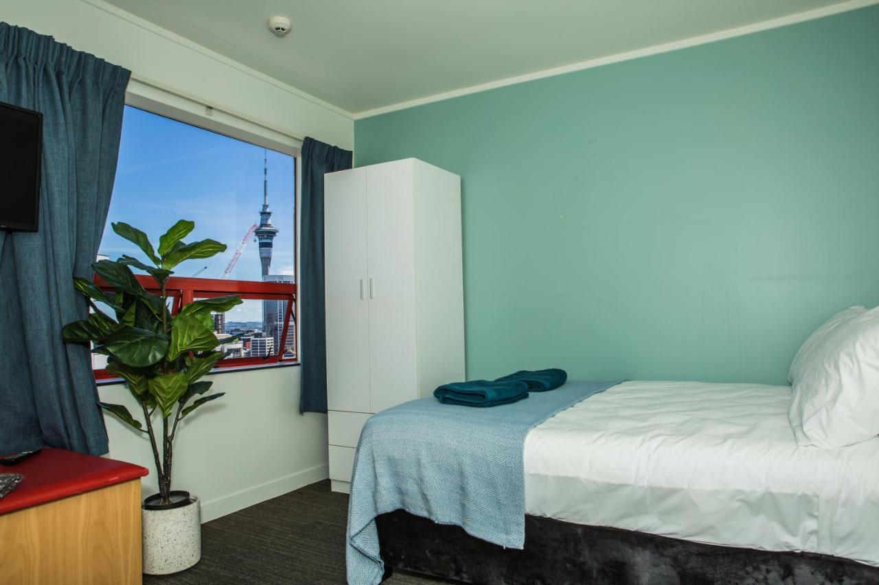 United * Auckland