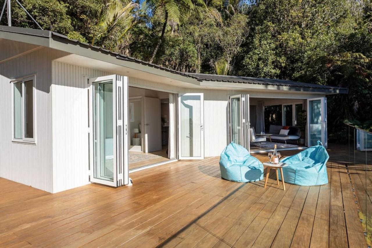 Tree-top Luxury In The Waitakere Ranges * Auckland