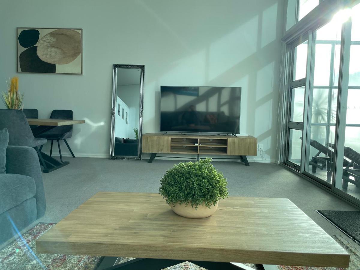 Apartment New Penthouse On Princes Wharf! The Soul Of Auckland! Free Parking!