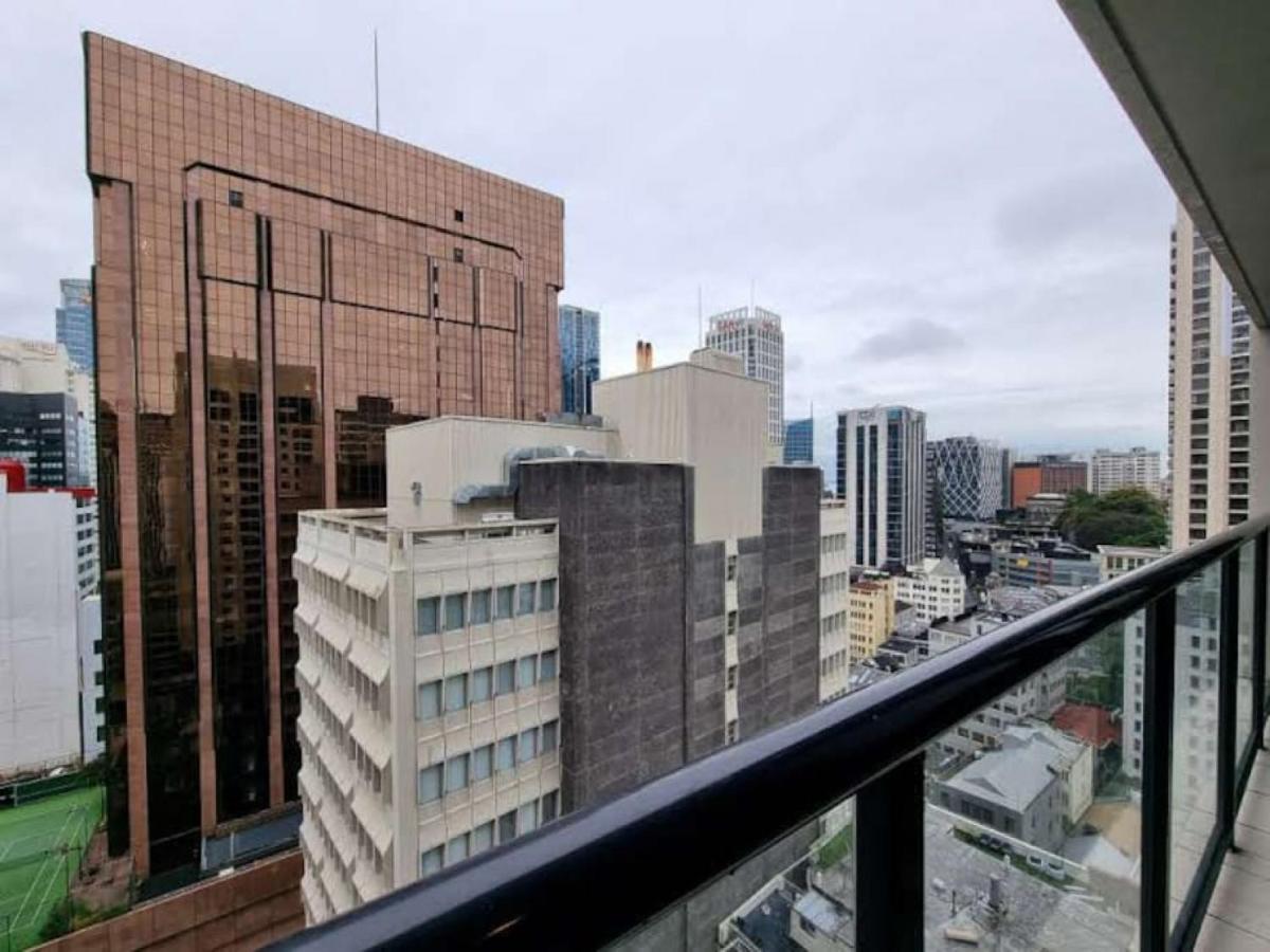 Metroview In Cbd With Air-con, Pool And Gym Auckland
