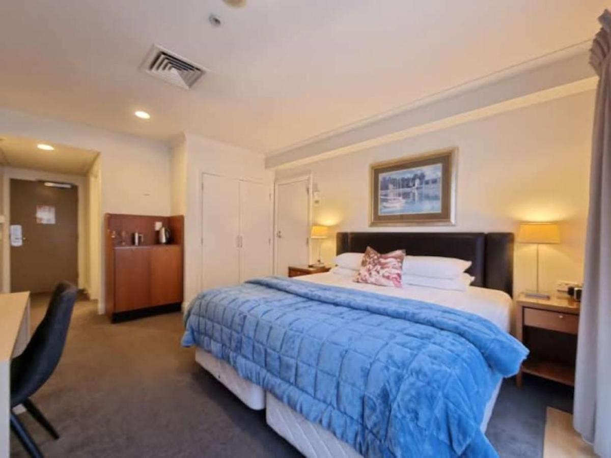 Apartment Metroview In Cbd With Air-con, Pool And Gym *