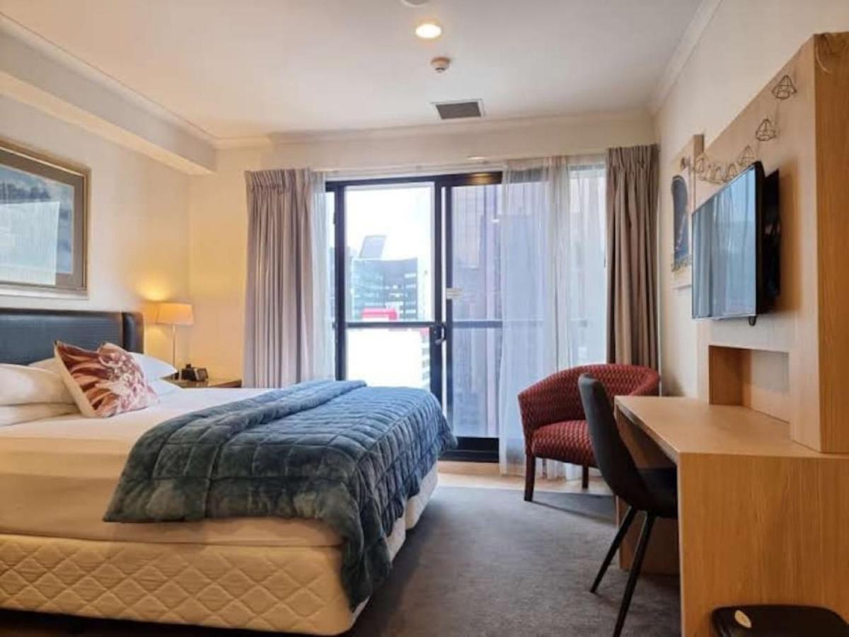 Metroview In Cbd With Air-con, Pool And Gym *