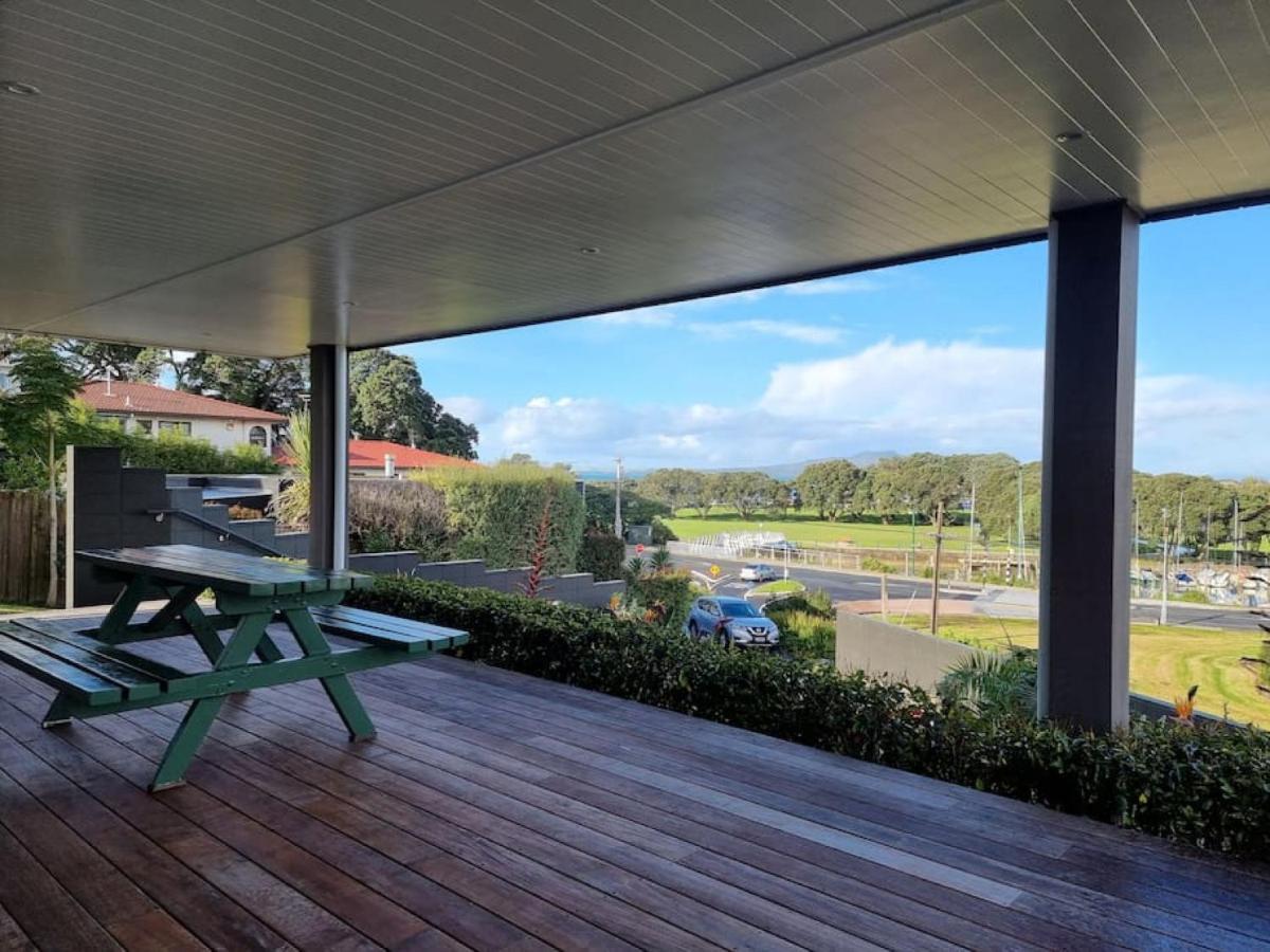Fabulous Castor Bay 1 Bedroom With Views And Skytv Auckland