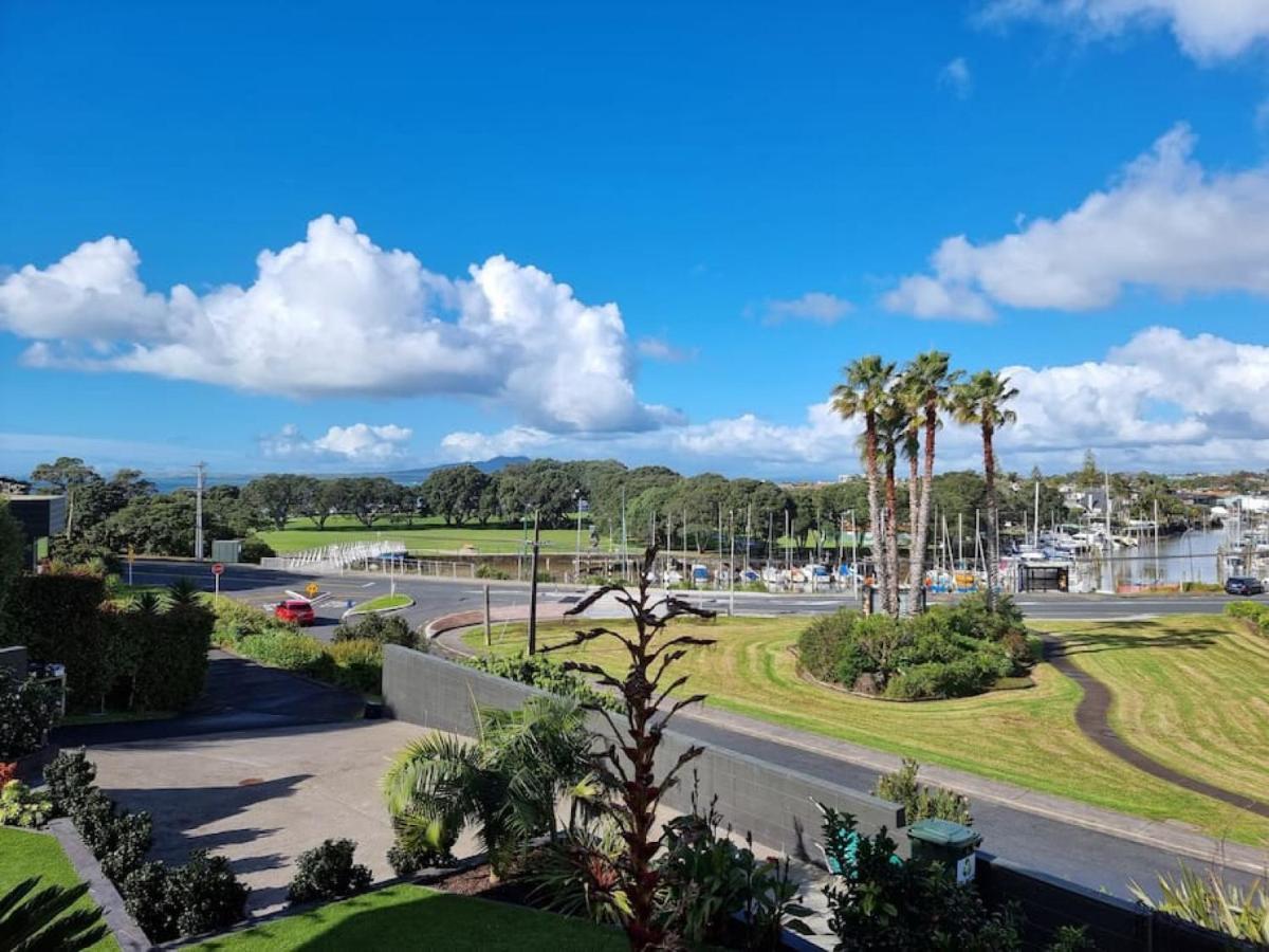 Fabulous Castor Bay 1 Bedroom With Views And Skytv Auckland