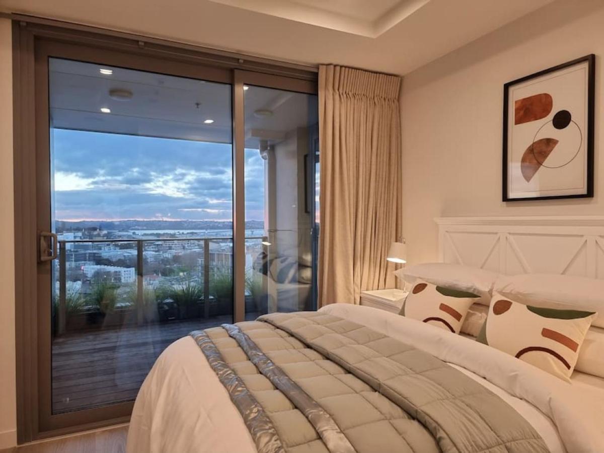 Union W Stunning Views - Free Parking Apartment *