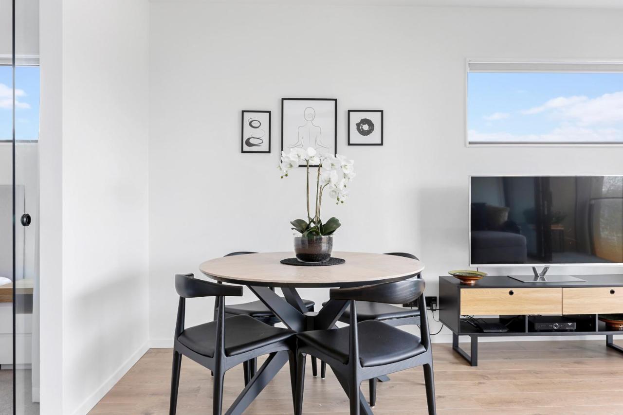 Luxury Comfort With Lush Park Views & Free Carpark Apartment Auckland