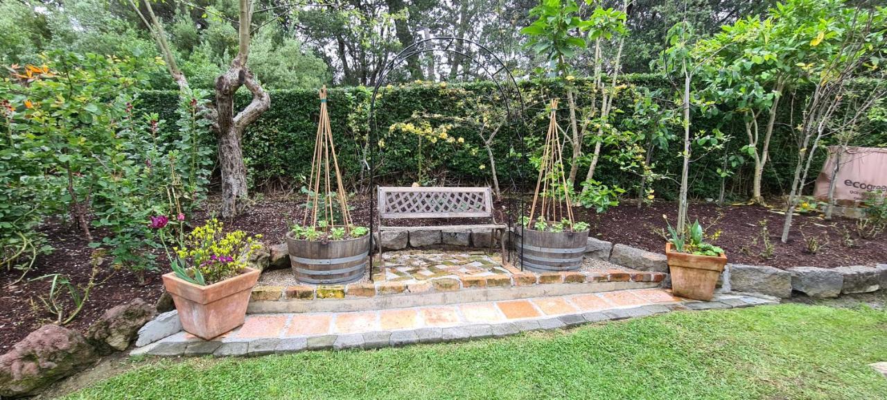 Bed & Breakfast Dovecote House