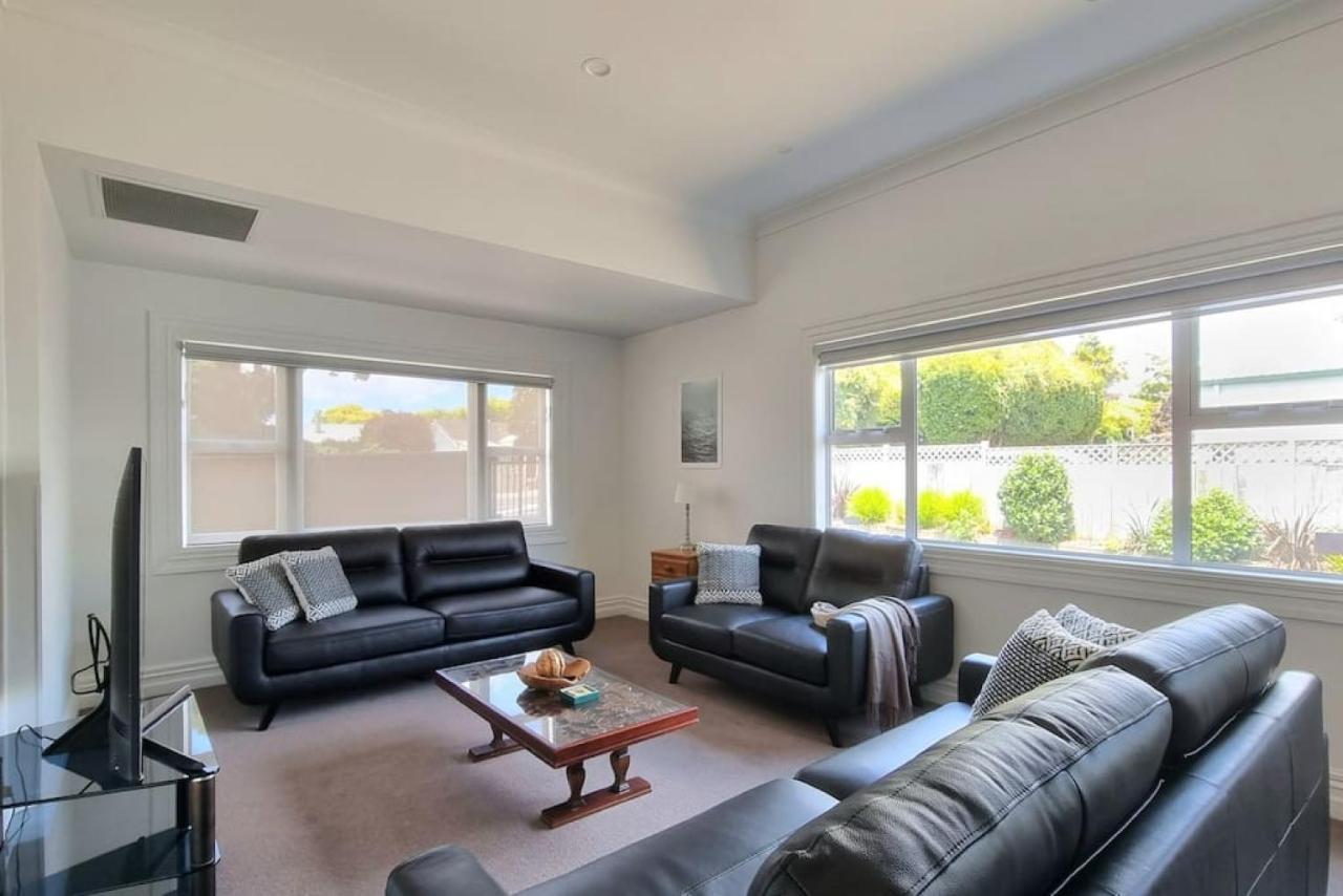 5-bedroom With Free Parking *