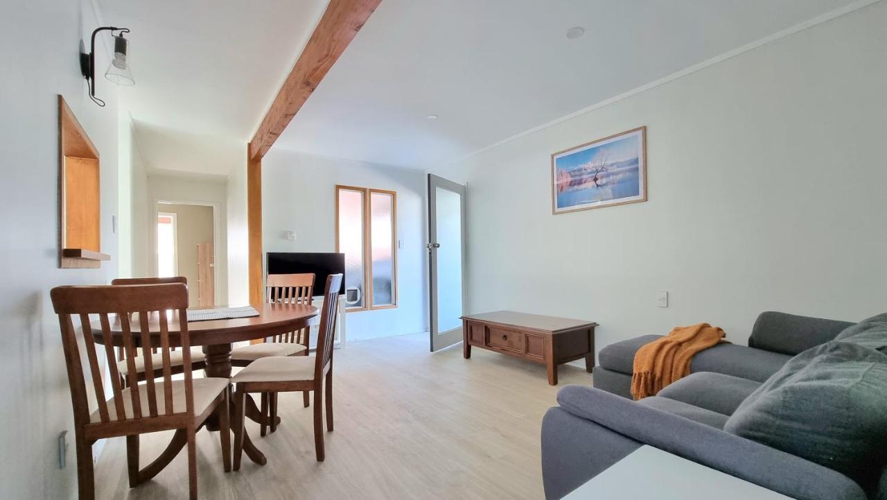 Apartment Lovely 2 - Bedroom Unit With Free Parking Auckland