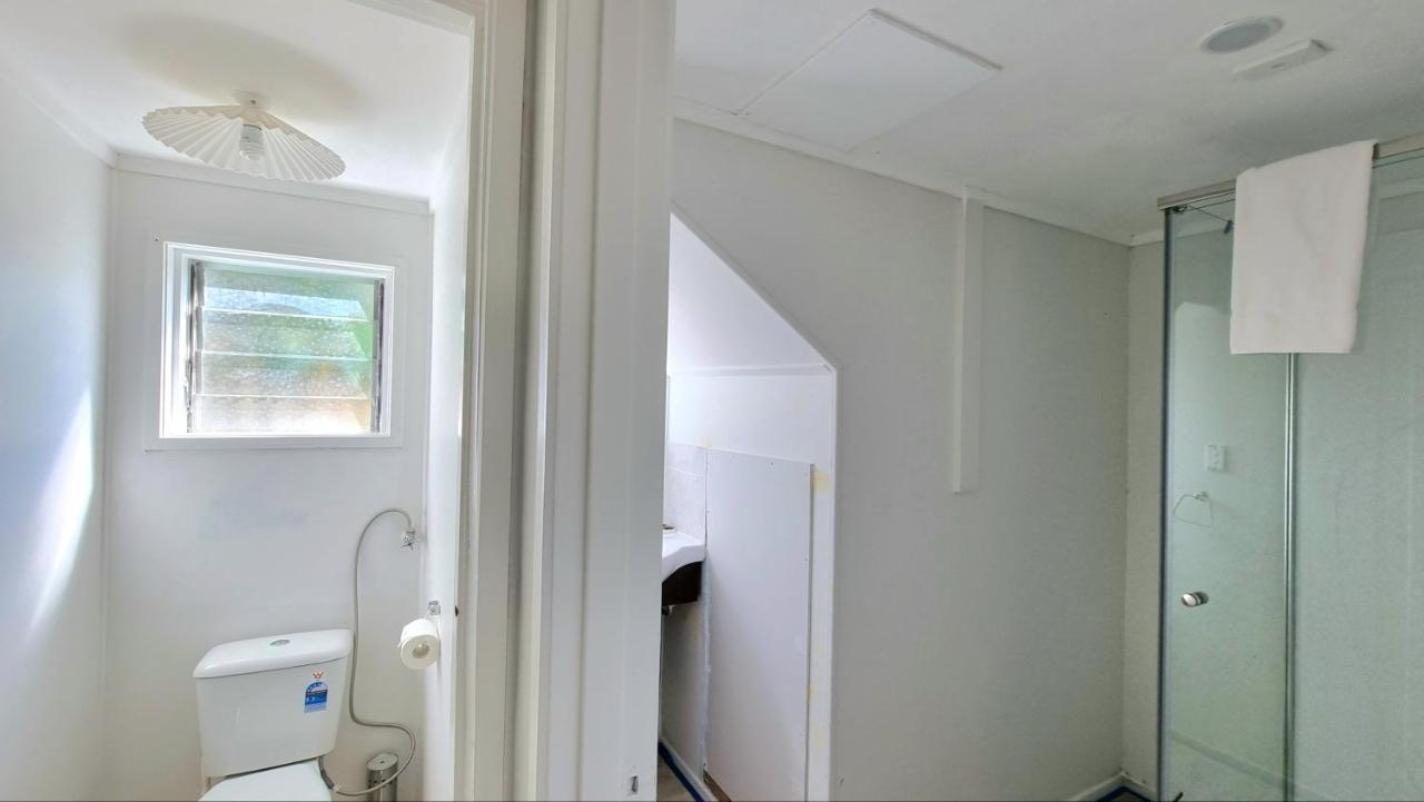 Apartment Lovely 2 - Bedroom Unit With Free Parking Auckland