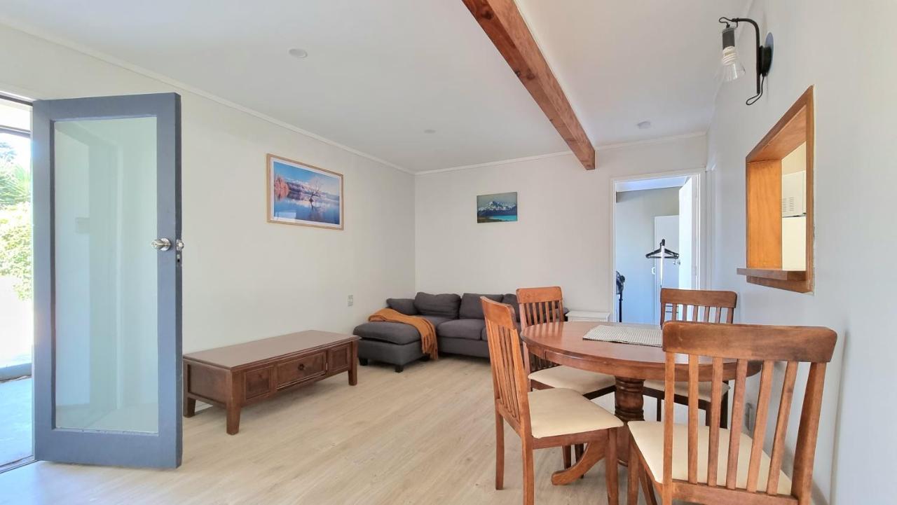 Apartment Lovely 2 - Bedroom Unit With Free Parking Auckland
