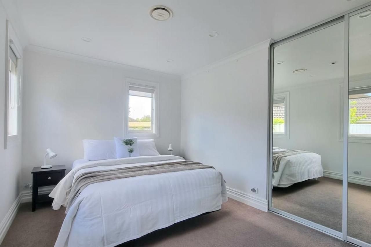 5-bedroom With Free Parking Holiday home