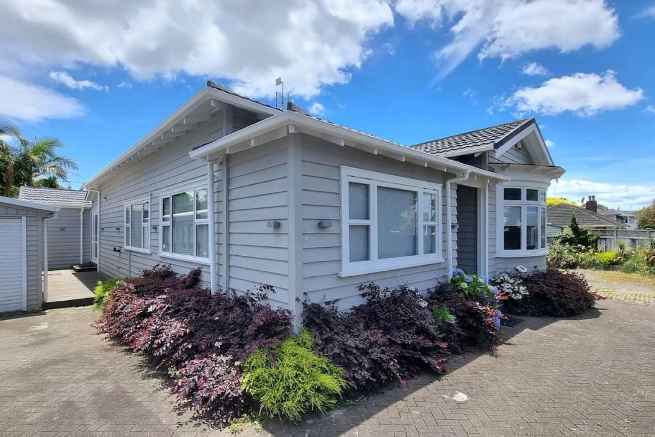 5-bedroom With Free Parking * Auckland