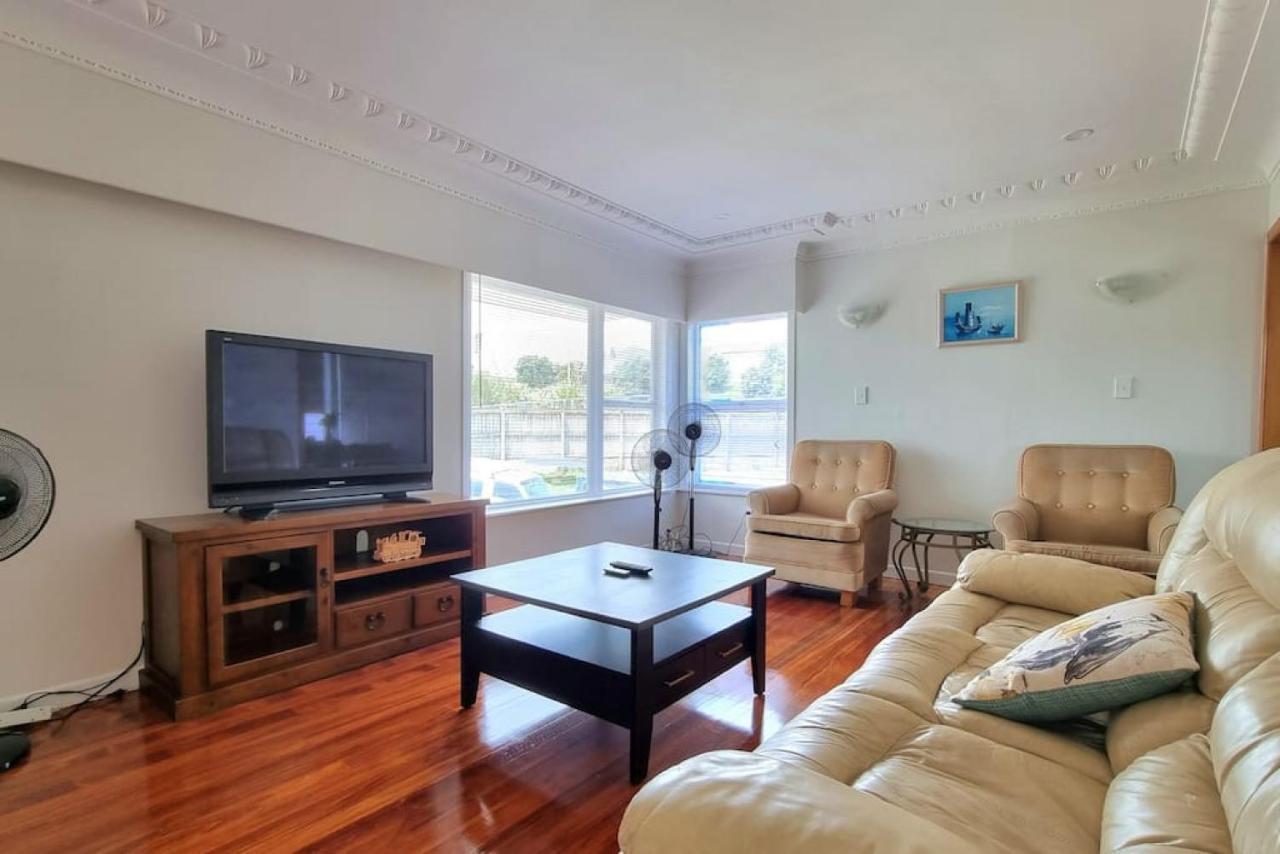Family Gem In Hillsborough With Free Parking *