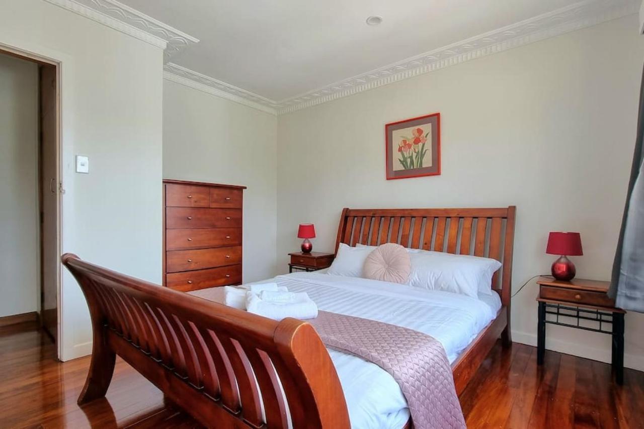Family Gem In Hillsborough With Free Parking *
