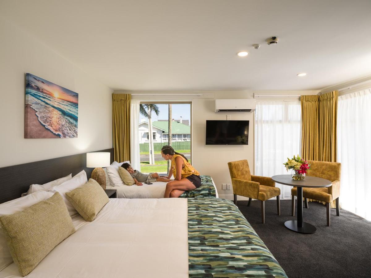 Carnmore Takapuna 4*