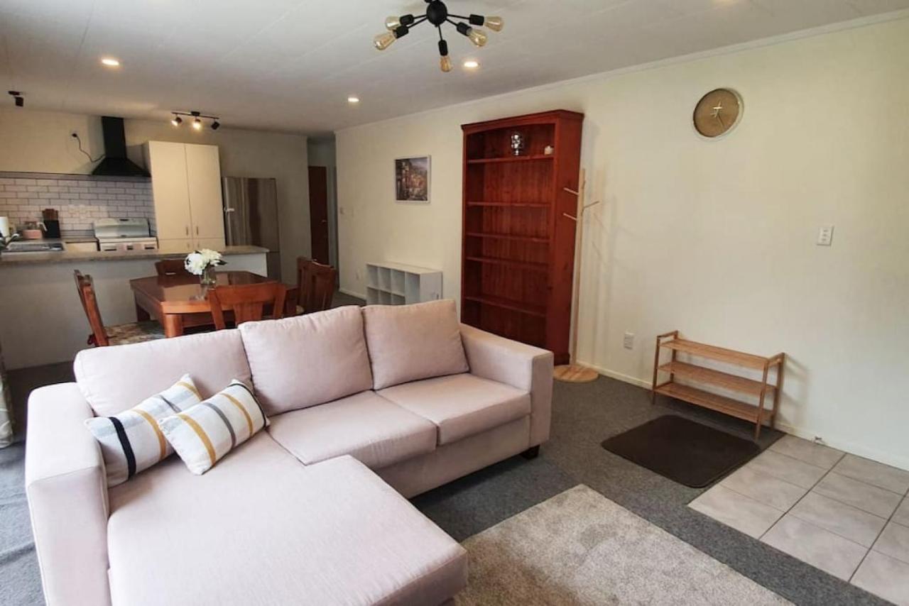 Holiday home Cheerful 3br With Free Wifi & Netflix Auckland