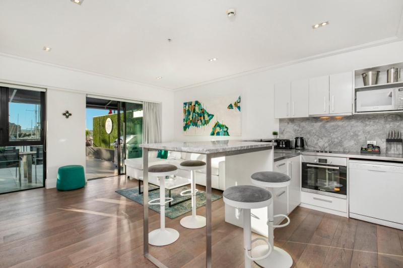 Viaduct's Big Balcony Breathtaking Views! Apartamento