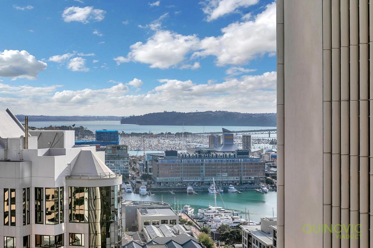 Apartment Qv Heart Of Stunning View With Parking - 1015 *