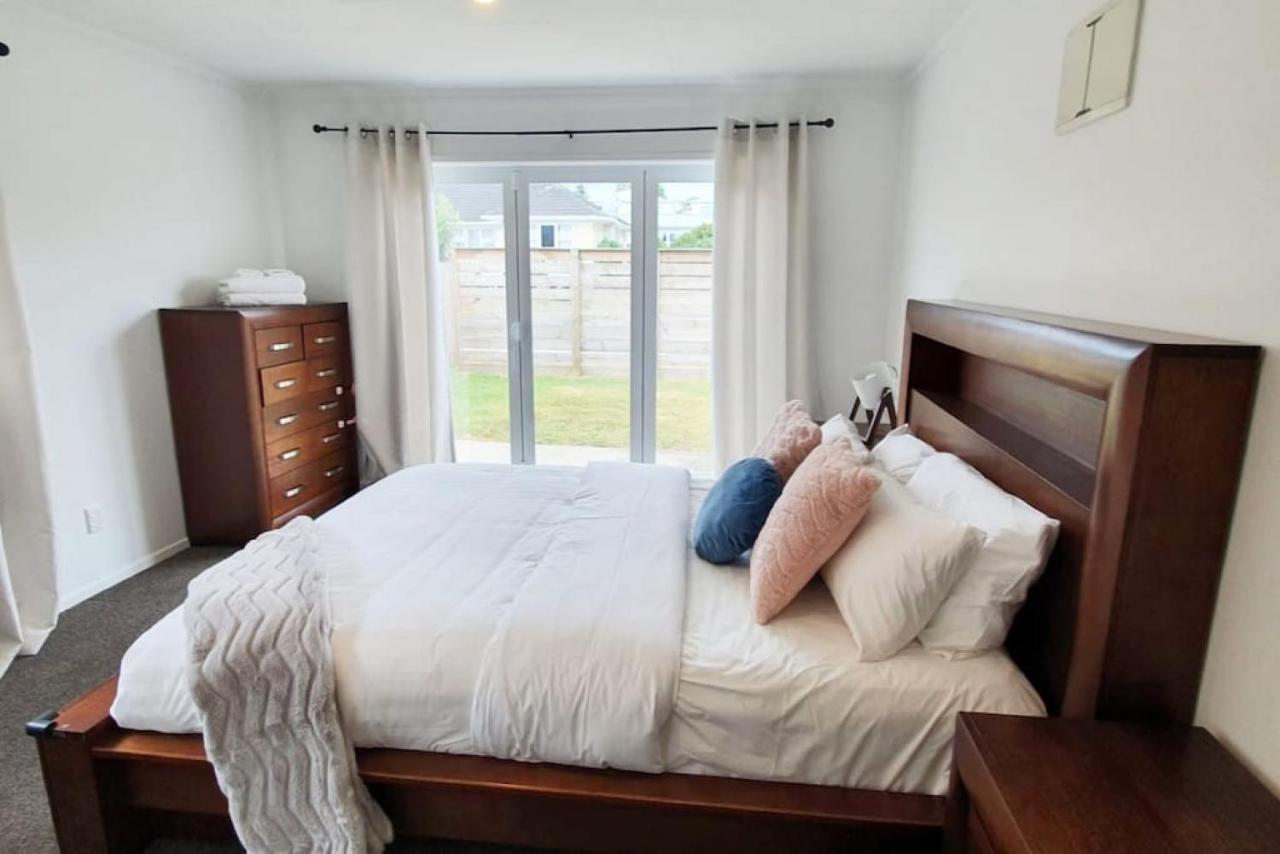 Holiday home Cheerful 3br With Free Wifi & Netflix *