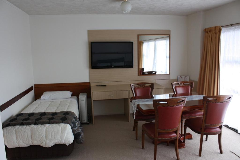 Airport Travel Air Motel 3*