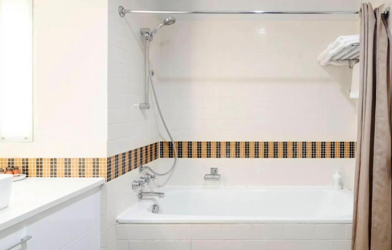 Luxury Edifice Apartment Auckland