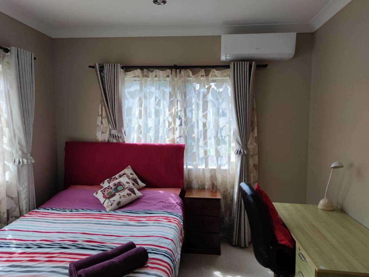 Monique's Rose Prvt Bthrm Ac Tv 4* Auckland