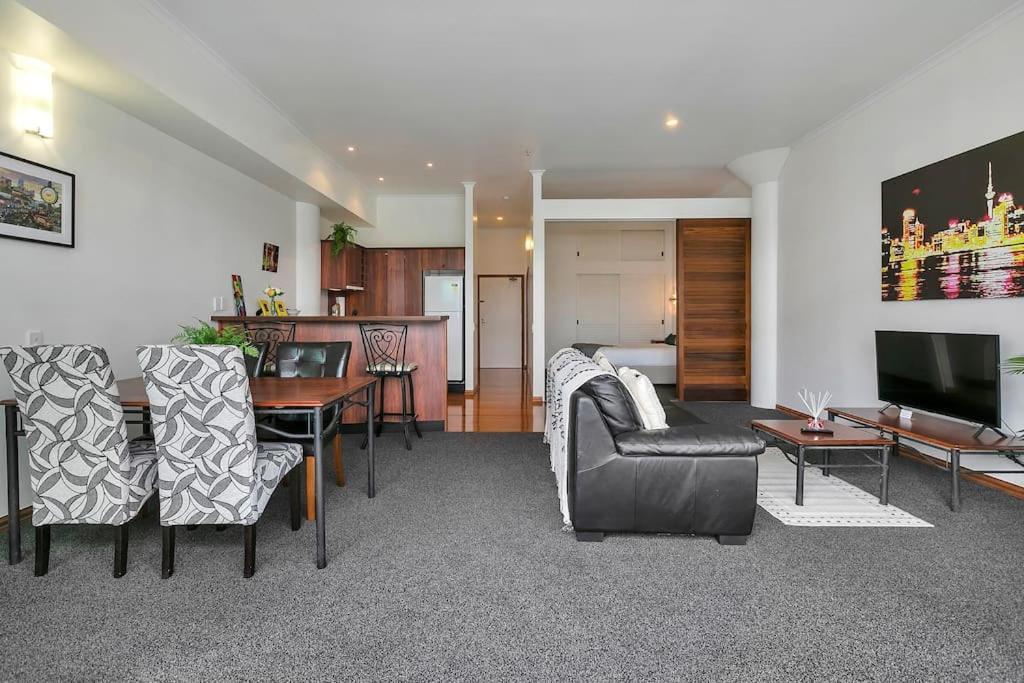 Spacious One Bedroom On Princes Wharf Apartment Auckland