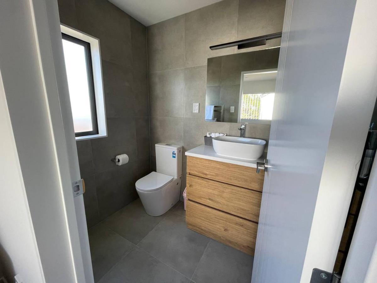 4 Bedroom Fully Furnished In Papakura, Casa de férias