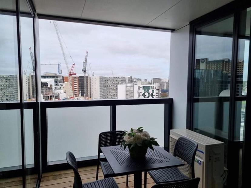 Modern, Central City, Penthouse Floor Apartment. Apartment Auckland