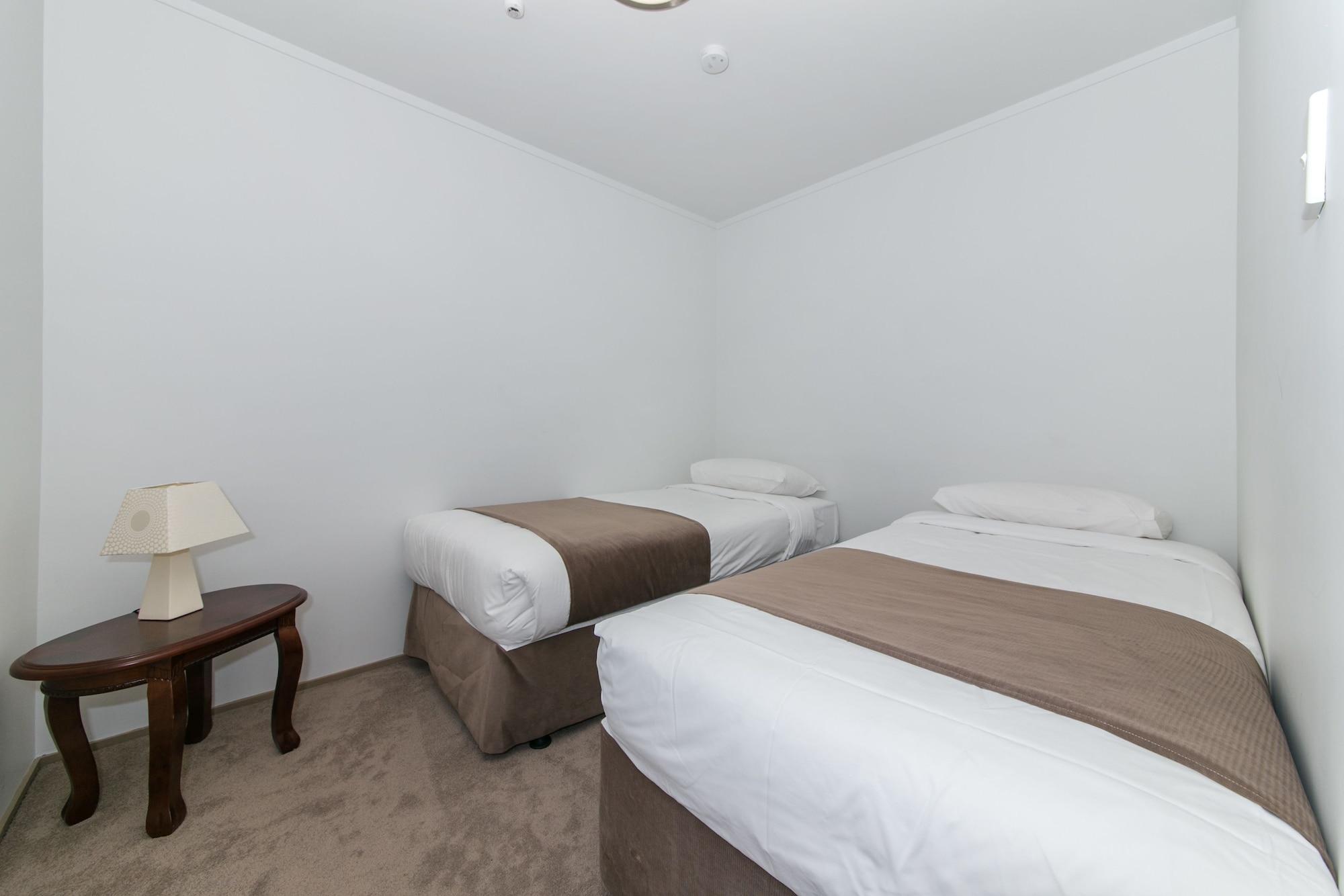 Hotel Airport Gateway 4*