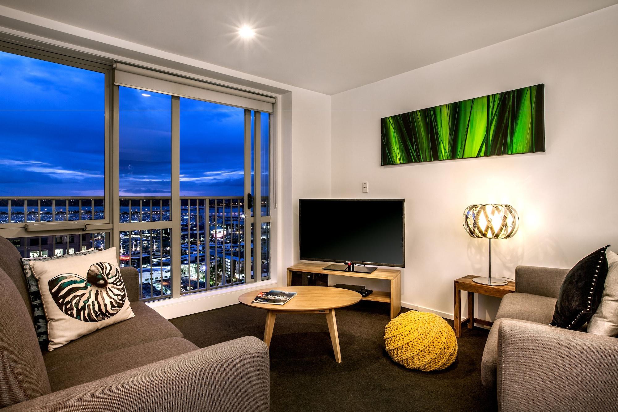 Barclay Aparthotel 4*