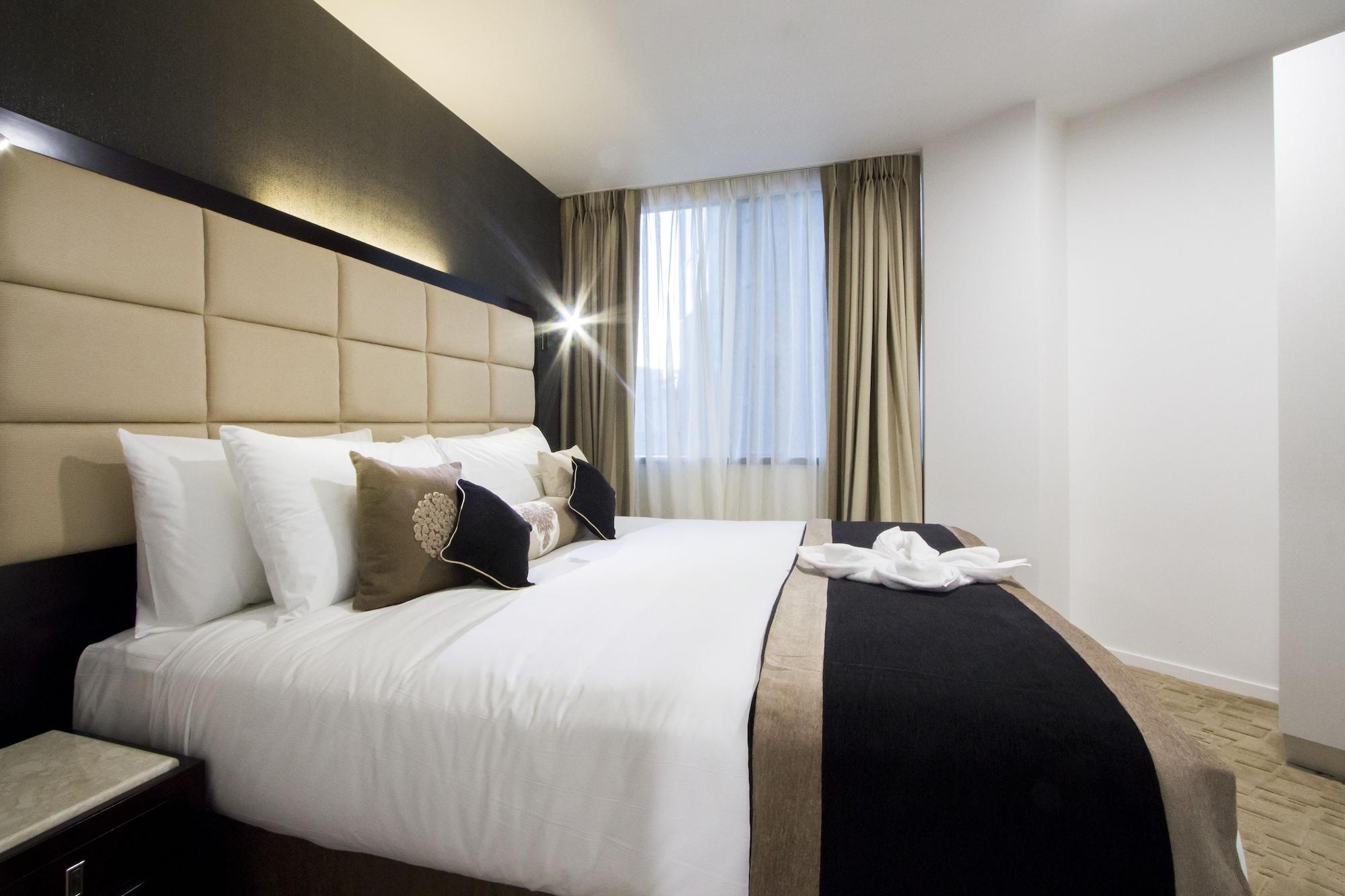 Aparthotel Vr Queen Street & 4*