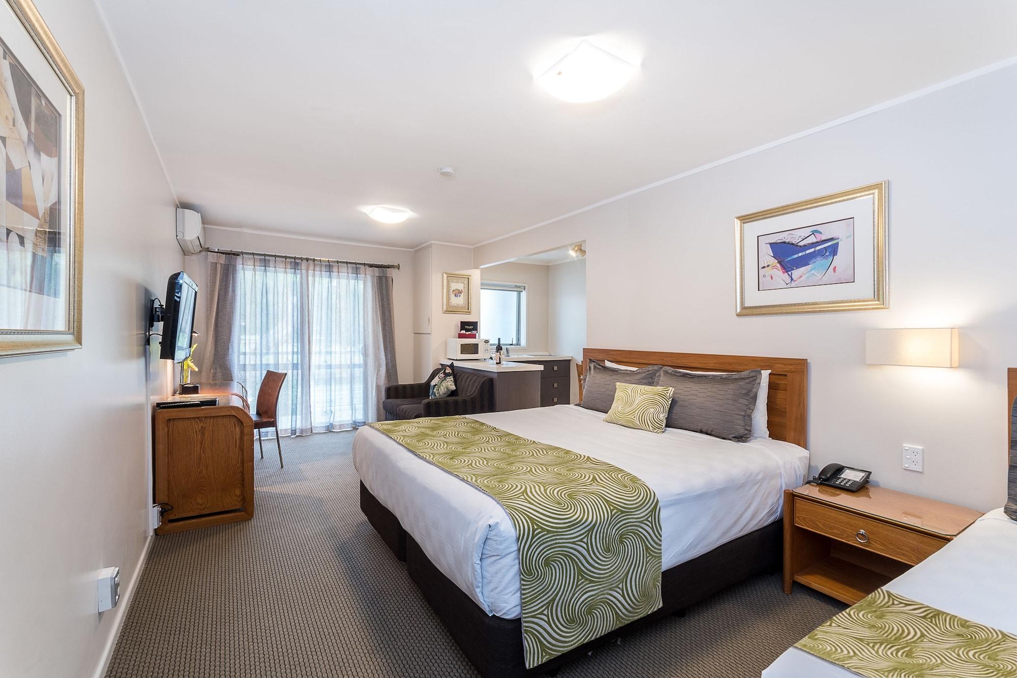 Western Newmarket & 4* Auckland