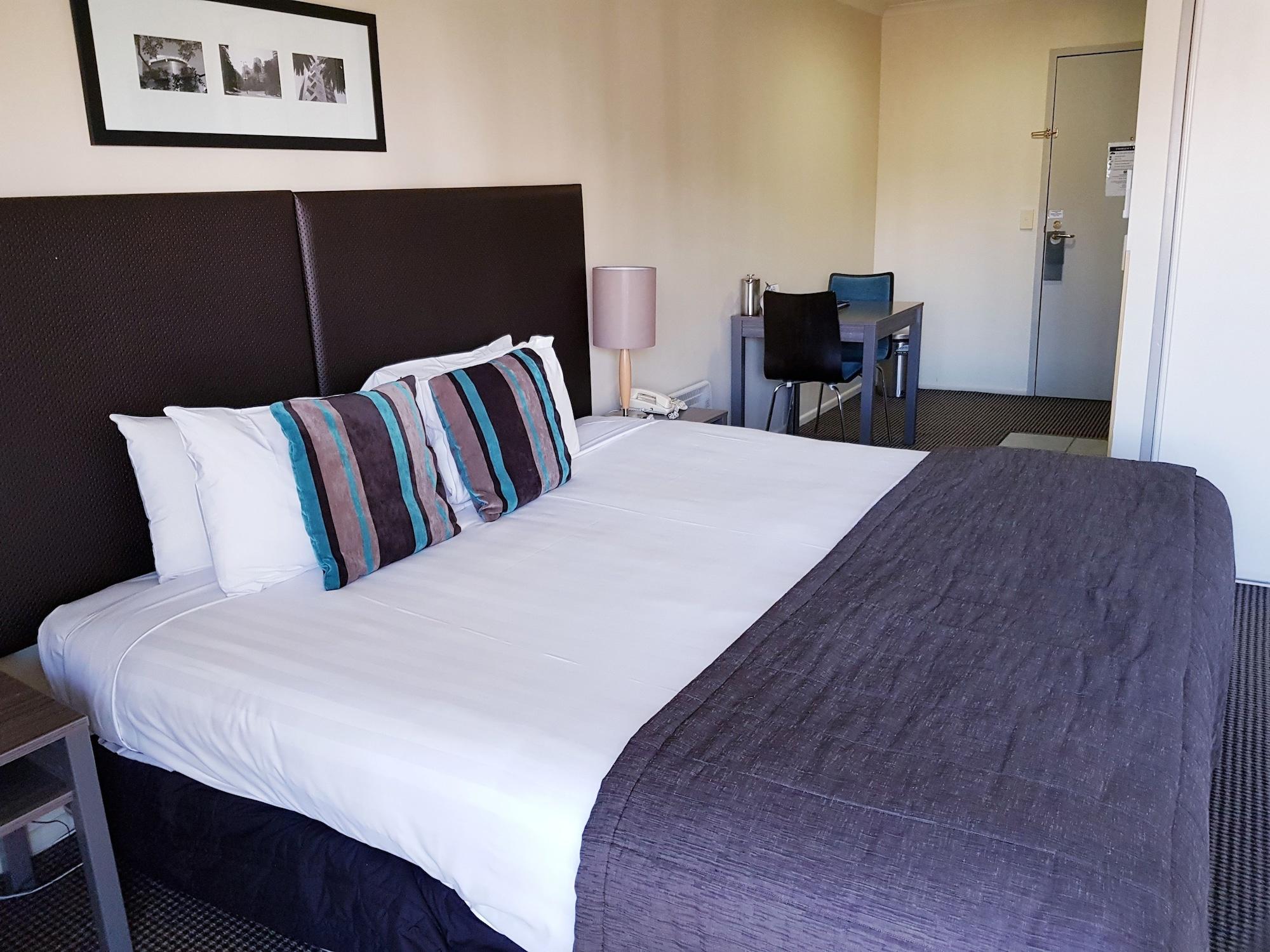 Quest Serviced Aparthotel 4*