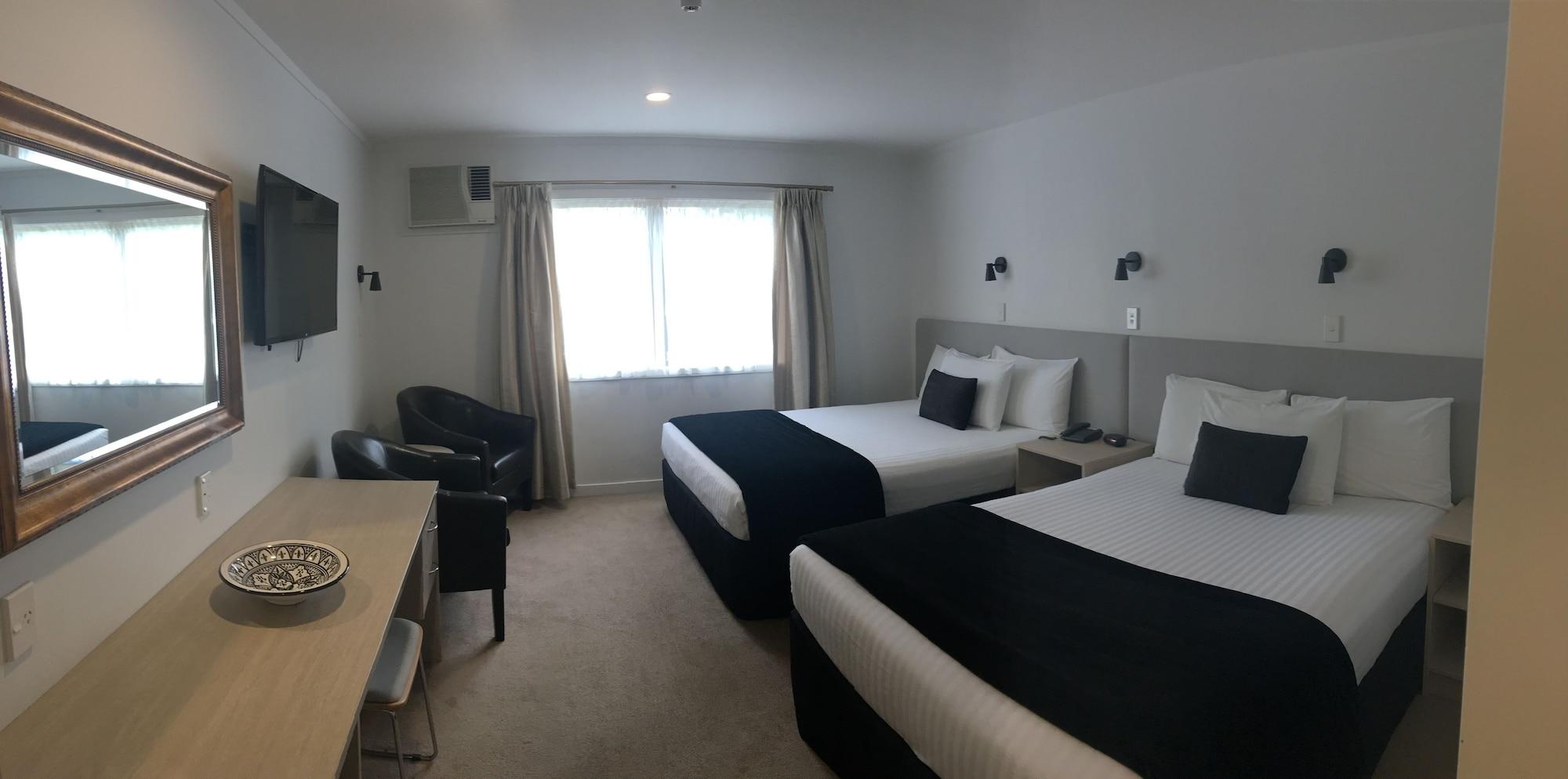 Hotel The Surrey Auckland