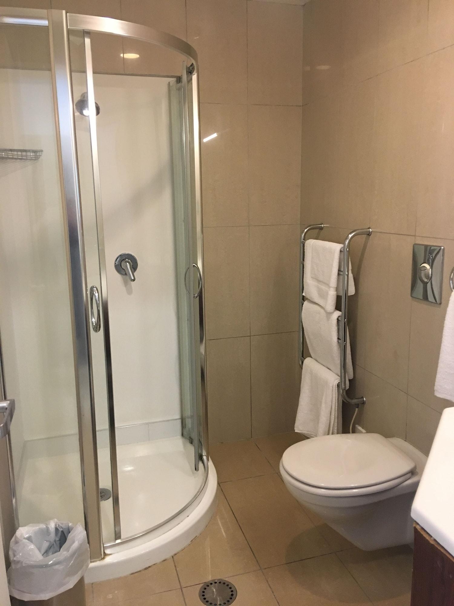 The Surrey 4* Auckland