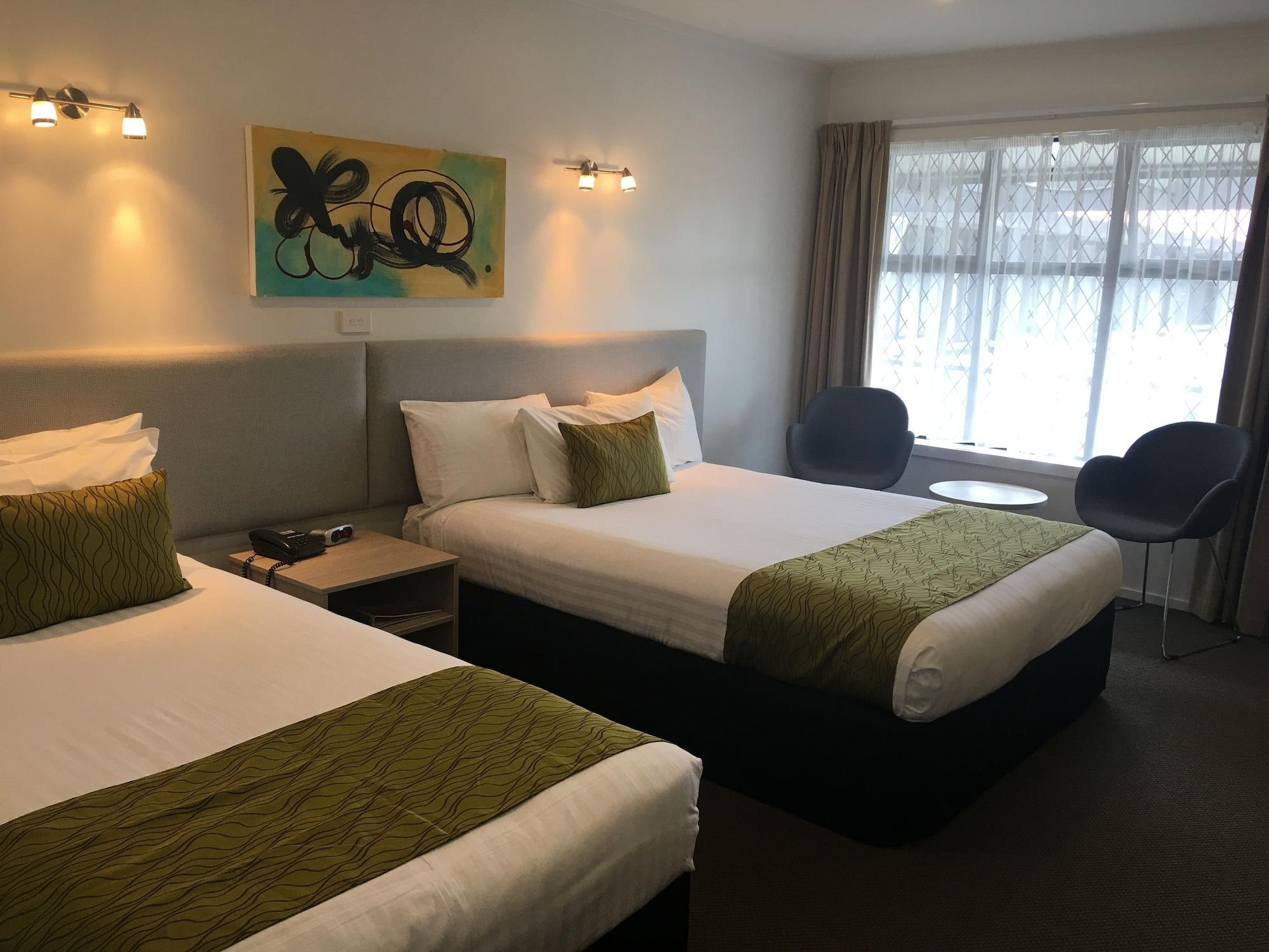 Hotel The Surrey Auckland
