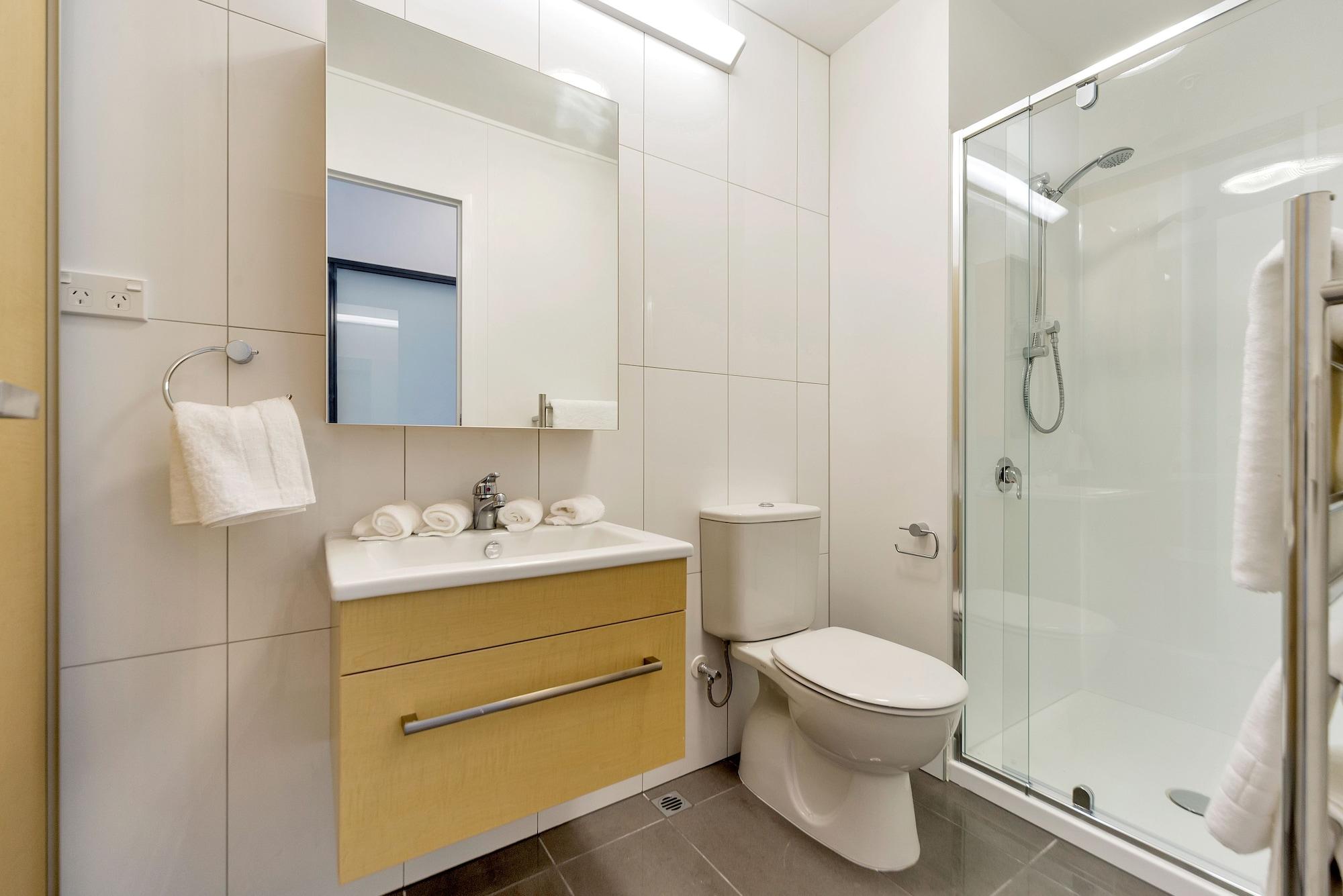 Mcentral Manukau Aparthotel 4*