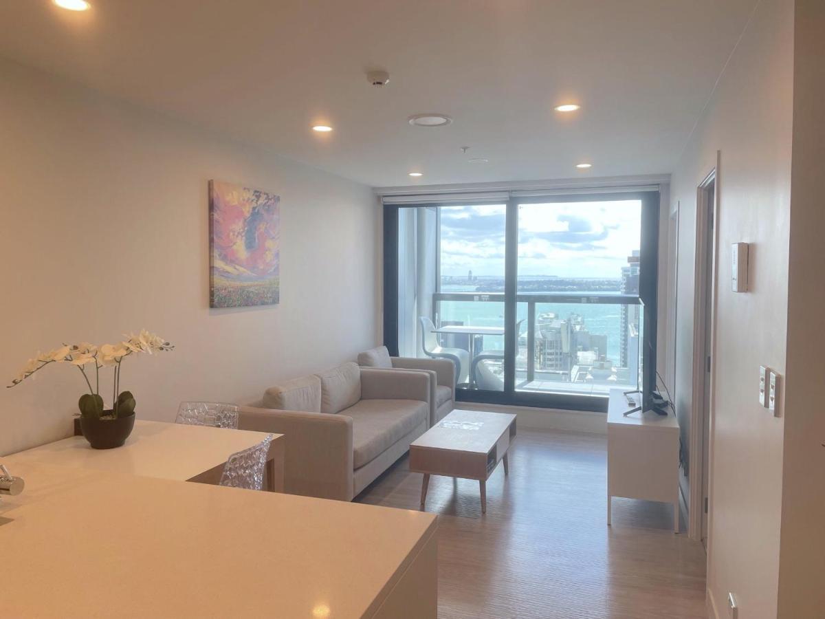 Modern 2 Bedroom 1 Minute To Skytower Apartment *