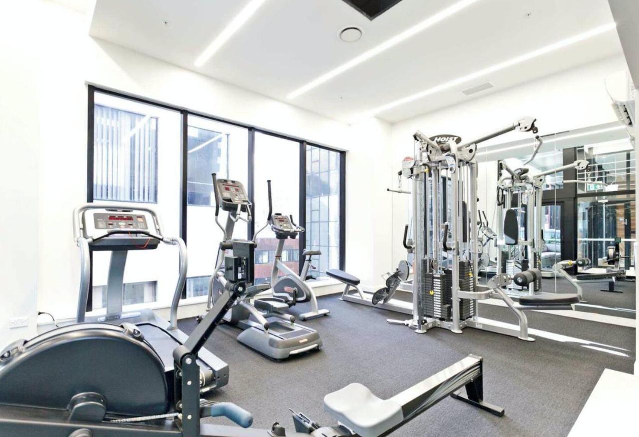 Modern 2 Bedroom 1 Minute To Skytower Apartment *