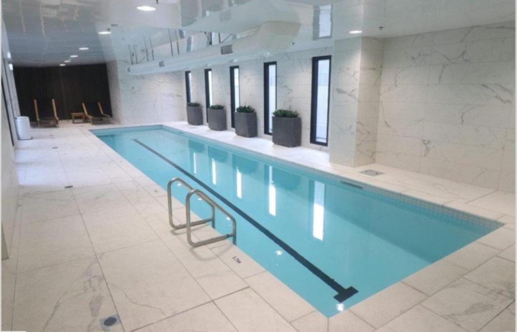 Free Wifi!! Spacious 1-bedroom Apt, Cbd Apartment